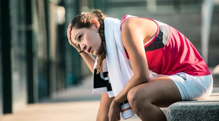 Blessures bij padel: let op bij de overgang van tennis, zorg voor een goede techniek en gebruik de juiste padeluitrusting