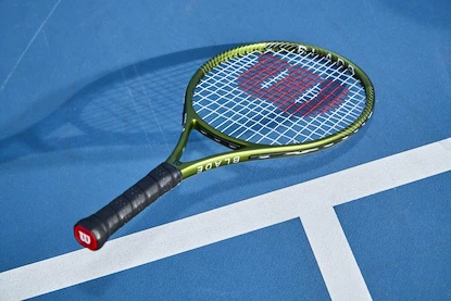 Kinder tennisracket Wilson  Blade Feel Comp Jr 25